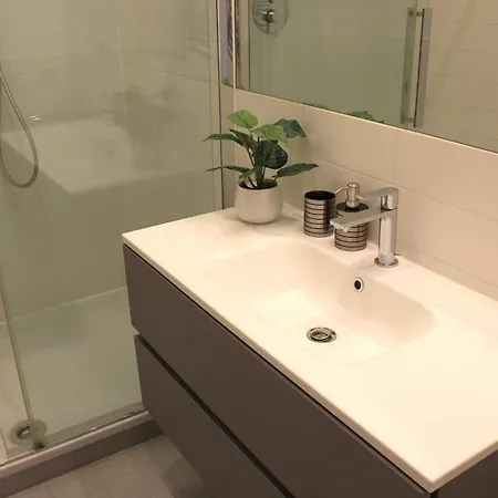 Luxury * Rom